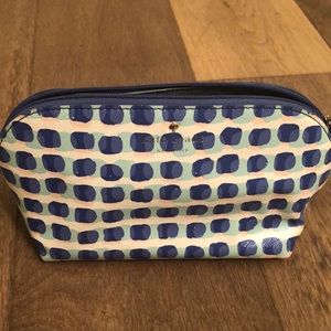 Kate Spade make up bag-Free with any bundle!!
